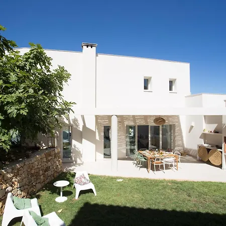 La Higuera Villa *