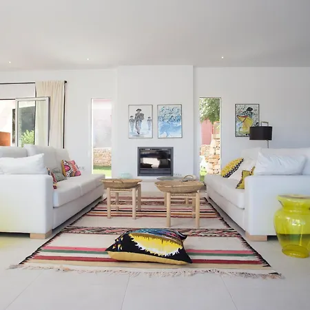 Villa La Higuera